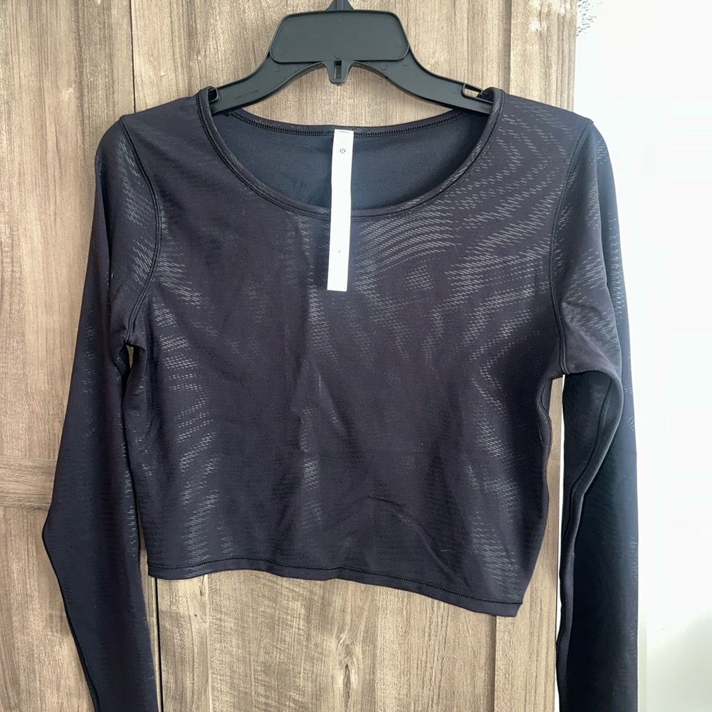 Lululemon Black Fitted Long Sleeve
